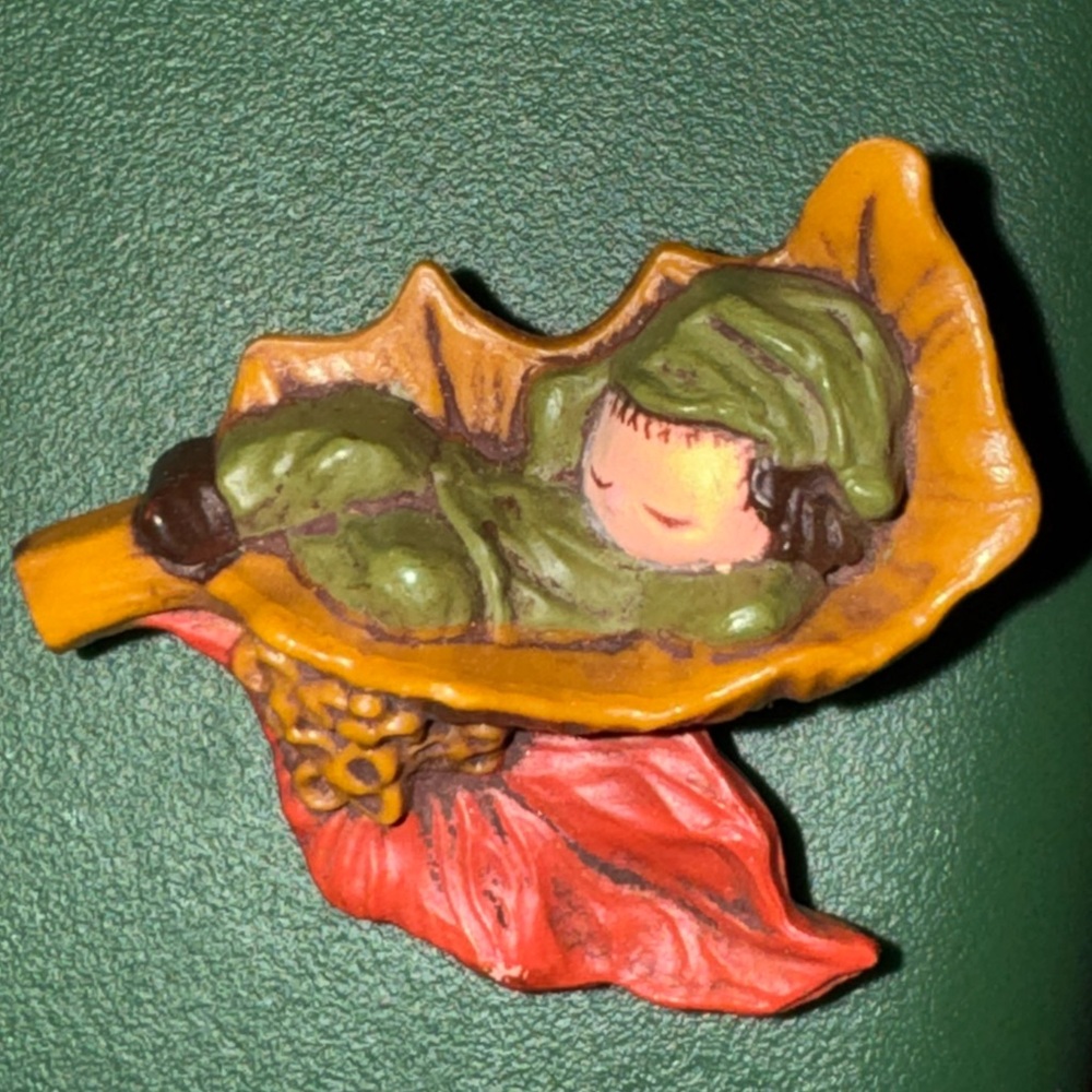 Hallmark pixie elf sleeping on leaves lapel pin/ brooch